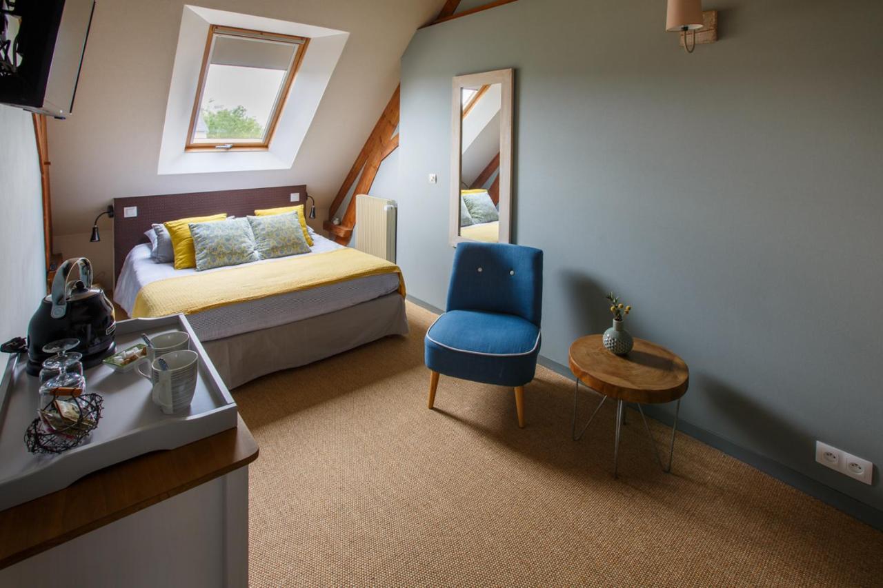 Le Clos Poulain Petits Gites De Charme Et Chambres D'Hotes Familiales Au Calme Proche Bayeux Et Des Plages Nonant Esterno foto