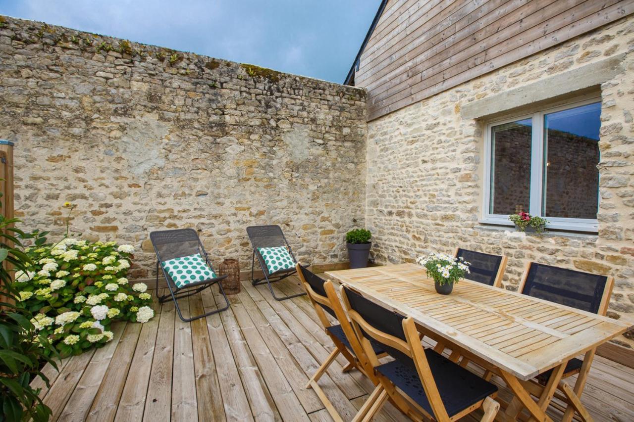Le Clos Poulain Petits Gites De Charme Et Chambres D'Hotes Familiales Au Calme Proche Bayeux Et Des Plages Nonant Esterno foto