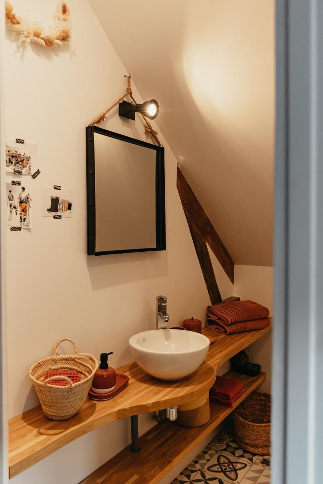 Le Clos Poulain Petits Gites De Charme Et Chambres D'Hotes Familiales Au Calme Proche Bayeux Et Des Plages Nonant Esterno foto